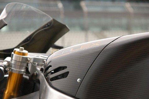 Kalex Moto2 & Triumph