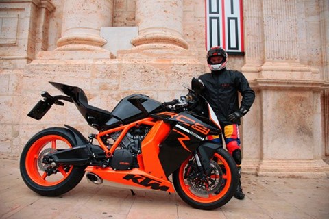 KTM RC8 R 2011 KTM RC8 R 2011