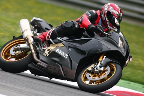 SBK Pirelli verlängert