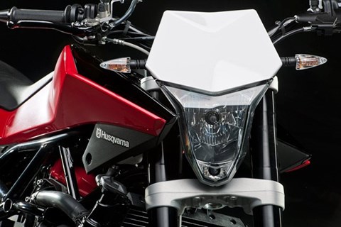 Husqvarna Nuda 900 / R Husqvarna Nuda 900 / R