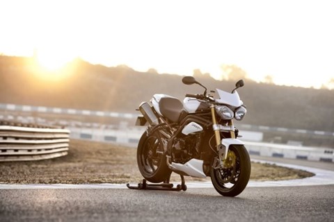 Triumph Speed Triple R Testbericht