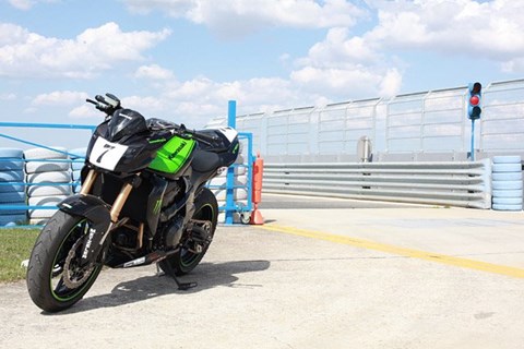 Kawasaki Z750 RR
