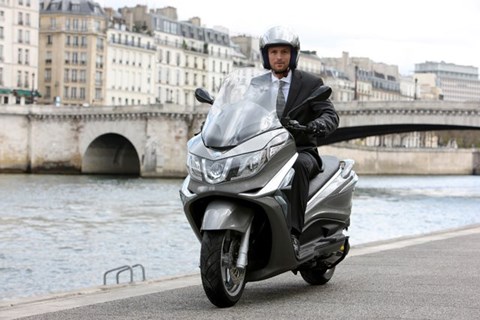 Piaggio X10