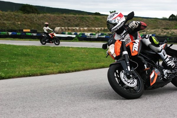 KTM Duke Vergleich