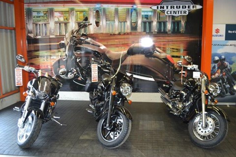 Suzuki Intruder Center