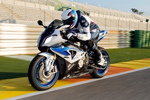 Gilles BMW HP4 Linie