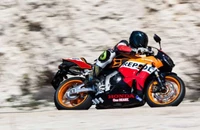 Testbericht Honda CBR600RR - Vorschaubild Honda CBR600RR