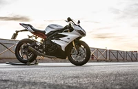 Testbericht Triumph Daytona 675 R - Vorschaubild Triumph Daytona 675 R