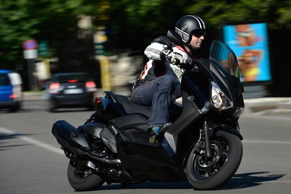 Yamaha X-Max 400
