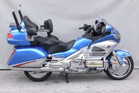 Schick Goldwing