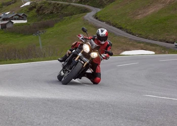 Speed Triple am Berg! Speed Triple am Berg!