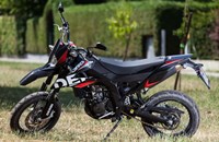 Testbericht Derbi Senda DRD 125 SM - Vorschaubild Derbi Senda DRD 125 SM