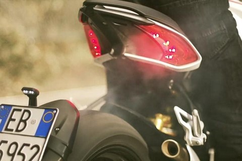 MV Agusta Dragster 800