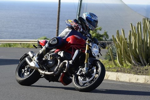 Ducati Monster 1200 S