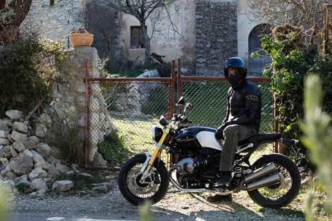 BMW R nineT Test