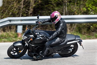 Honda CTX700N Honda CTX700N