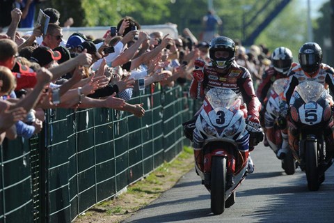 Dunlop Partner der TT