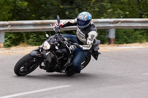 Yamaha MT-07 2014 Test