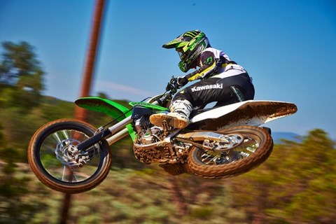 Kawasaki KX250F und KX450F 2015 im Test Kawasaki KX250F und KX450F 2015 im Test