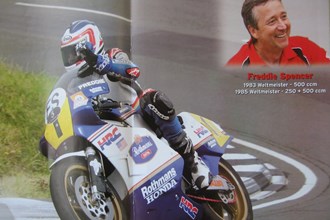 Freddie Spencer gibt beim Oldtimer GP Schwanenstadt 1000PS ein Interview Freddie Spencer gibt beim Oldtimer GP Schwanenstadt 1000PS ein Interview