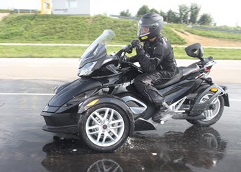 CAN AM Spyder Testride im Fahrtechnikzentrum Marchtrenk