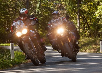 Suzuki V-Strom 1000 vs. Triumph Tiger 800 XC Special Edition