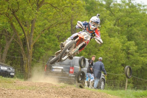 KTM-Pilot Rene Hofer gewinnt Jugend-MX Masters Austria 2014