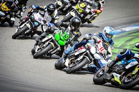 TRIUMPH Street Triple-Cup-Saison 2014 findet ihr Ende
