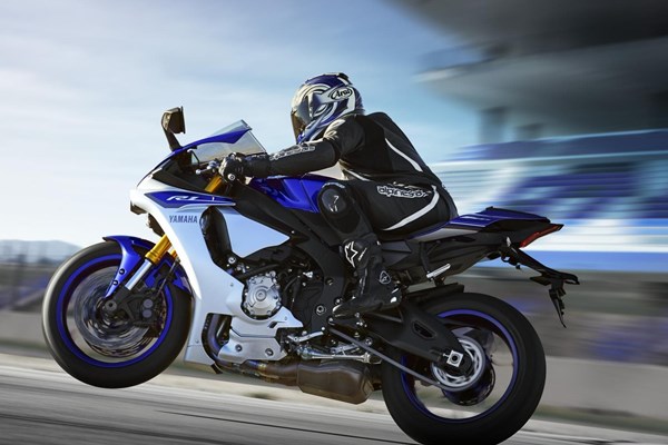 Yamaha YZF-R1 2015