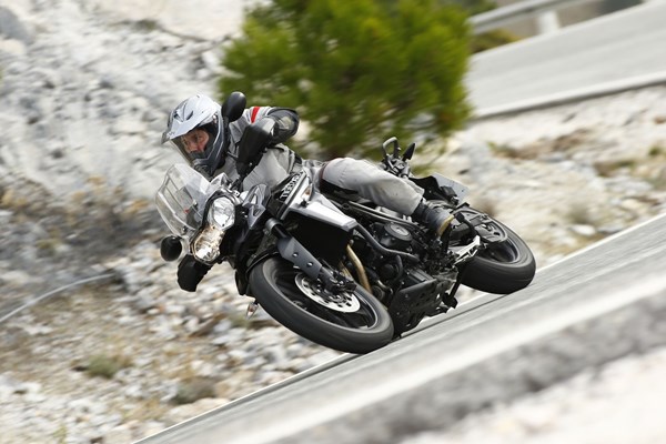 Triumph Tiger 800 XRx 2015 Test