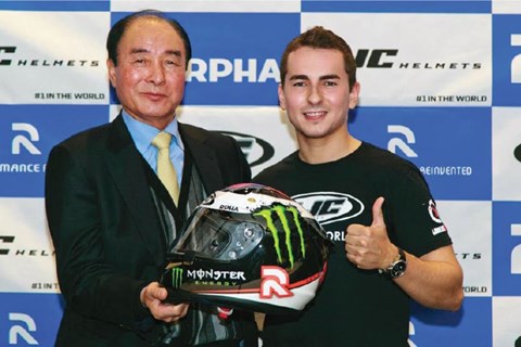 Lorenzo mit HJC Helm bis 2016