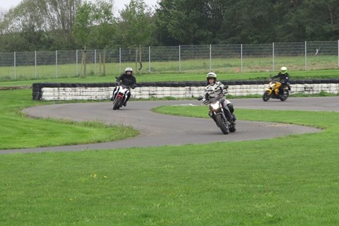 Motorrad- und Rollertraining für Einsteiger und Wiedereinsteiger