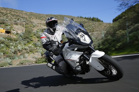 KTM 1290 Super Adventure 2015 - das neue Flaggschiff im Test