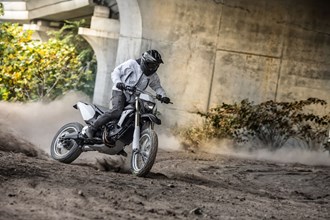 Yamaha T-Max TROSS - ein Roller für´s Gelände Yamaha T-Max TROSS - ein Roller für´s Gelände