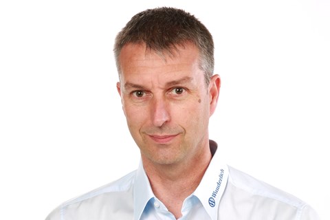 Frank Hoffmann steigt auf