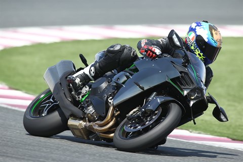 Kawasaki Ninja H2 Test