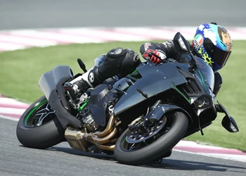 Kawasaki Ninja H2 Test Kawasaki Ninja H2 Test
