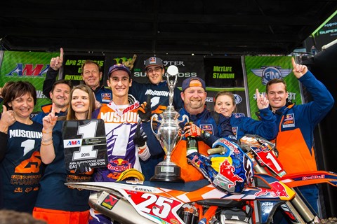 Marvin Musquin krönt sich zum East 250SX Supercross Champion 2015