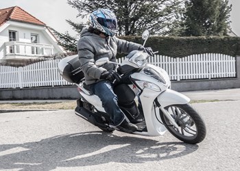 Kymco People One 125 Test 2015
