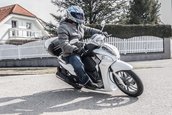 Kymco People One 125 Test 2015