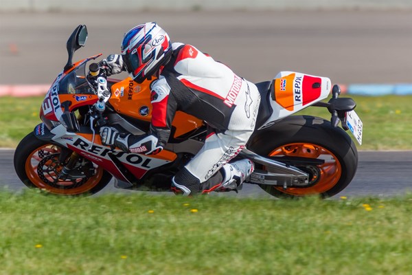 Fireblade SP im SBK Vergleich 2015