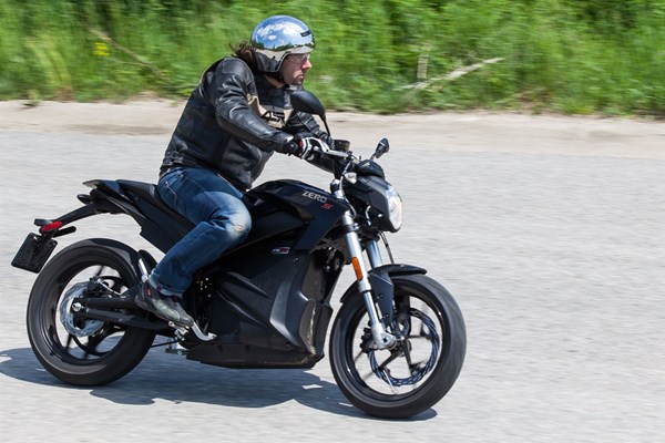 Zero S Elektromotorrad Test
