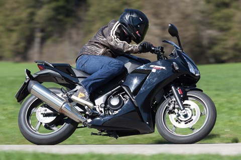 Honda CBR300R Supersport Test