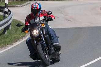 Honda CTX700N Cruiser Test Honda CTX700N Cruiser Test