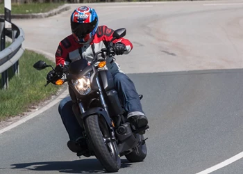 Honda CTX700N Cruiser Test Honda CTX700N Cruiser Test
