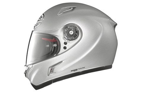 X-LITE X-802 R - der supersportliche Integralhelm