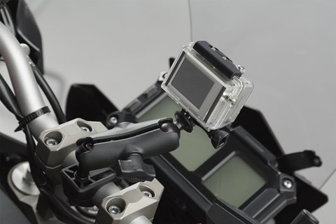 Vielseitiges Montage-Kit für Action-Kameras von SW-MOTECH