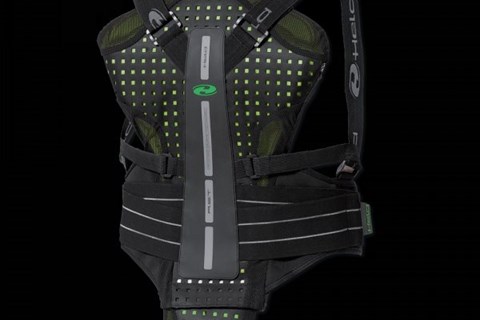 Rückenprotektoren integrieren?