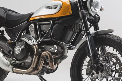 SW-MOTECH stellt Schutzbügel für Ducati Scrambler vor