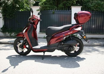 Tauris Avenida 125 Test